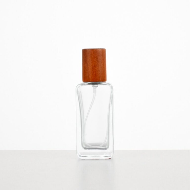 frasco de perfume 30ml Square Perfume Bottle with Wooden Cap – Spray Glass Bottle